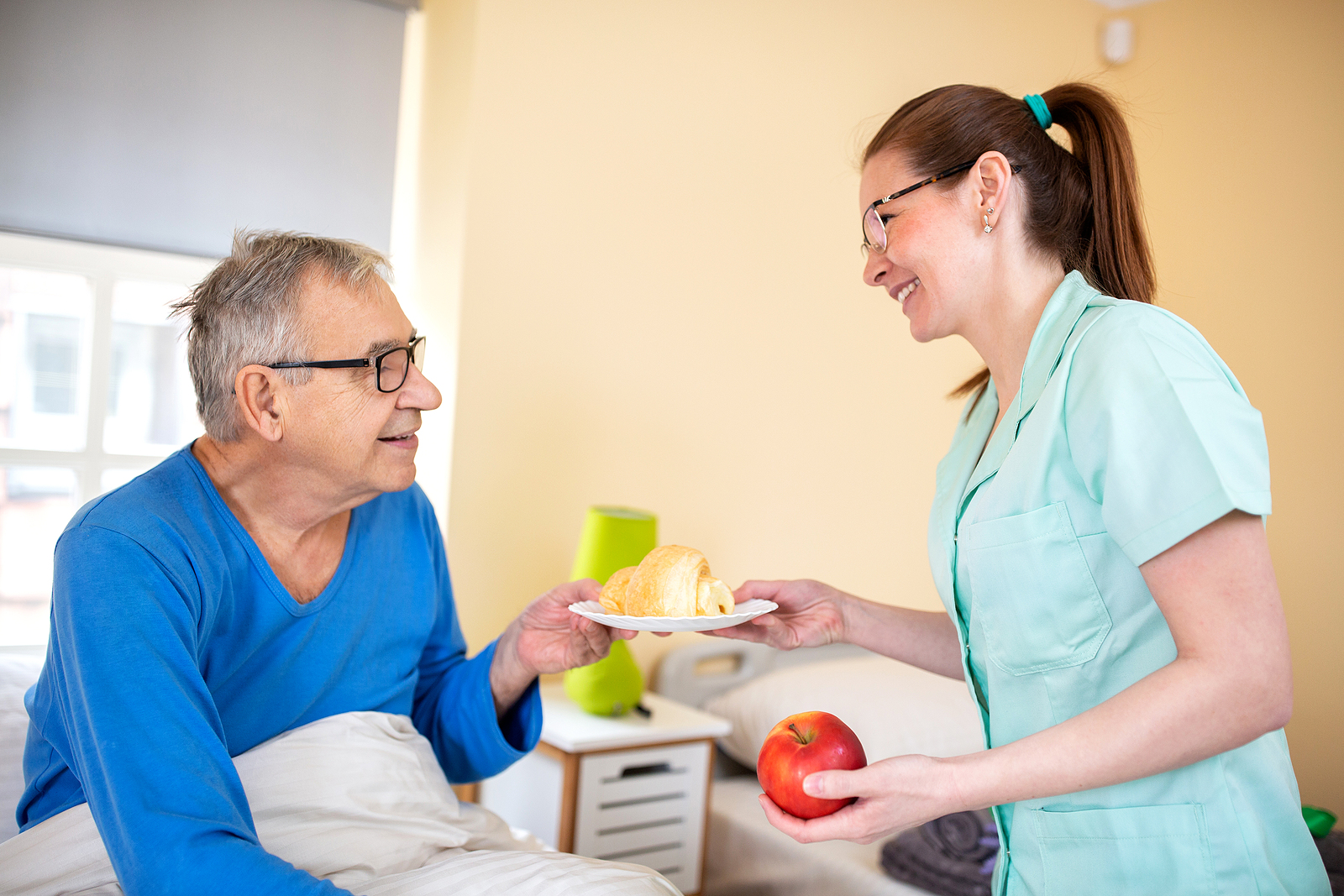In-Home Care Tips for Seniors with Eating Disorders
